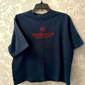 Nike loose fit tee, navy blue, size medium